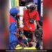 After Filling Petrol Man Wiping Petrol By Hand People Were Shocked To See It Watch Viral Video – पेट्रोल भरवाने के बाद शख्स ने कर डाली ऐसी हरकत, लोग बोले- इतनी बचत भी अच्छी नहीं है भाई