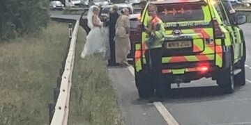 Emergency Crews Comes To Rescue Of Bride Stuck On Side Of A55 In Flintshire Read The News