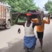 Patient Did Not Get Ambulance In Sahebganj Jharkhand Video Went Viral On Social Media – एंबुलेंस नहीं मिला तो मरीज़ को खाट पर लेकर अस्पताल चल दिया, वीडियो देख लोगों ने कहा
