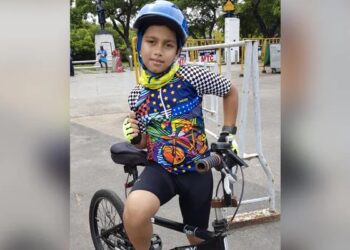 6 साल के बच्चे ने बिना रुके 100 किमी चलाई साइकिल, बनाया विश्व साइकिलिंग रिकॉर्ड