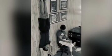 Sonu Sood Shared Dangerous Workout Video Will Make You Laugh See Funny Video – सोनू सूद ने किया खतरनाक स्टंट, लोगों से की रिक्वेस्ट, बोले- बिना ट्रेनिंग इसे करने की कोशिश न करें