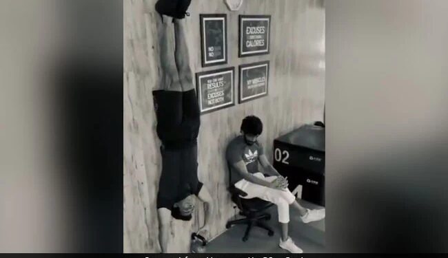 Sonu Sood Shared Dangerous Workout Video Will Make You Laugh See Funny Video – सोनू सूद ने किया खतरनाक स्टंट, लोगों से की रिक्वेस्ट, बोले- बिना ट्रेनिंग इसे करने की कोशिश न करें