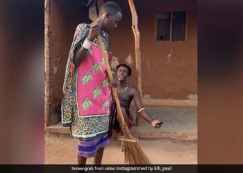 Tanzania Star Kili Paul Recreates Chhoti Bacchi Ho Kya Dialogue With Sister Neema Internet Loves It See Viral Video – किली पॉल ने ‘छोटी बच्ची हो क्या’डायलॉग पर की धांसू एक्टिंग, देखकर आप भी हो जाएंगे फैन, लोग बोले- छा गए गुरु