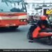 Scooty Riding Woman Standing In Front Of Bus Omg Video Went Viral See What Happened Next – झुकती है दुनिया झुकाने वाला चाहिए कमाल के कैप्शन के साथ वायरल हुआ Video, यूजर्स ने कहा