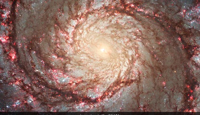 NASA Shares Mesmerising Pic Of Whirlpool Galaxy Internet Says Cant Divert Eyes