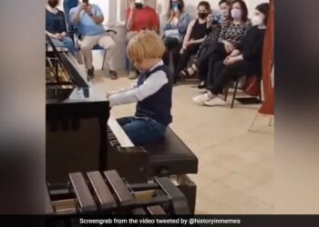 5 Year Old Boy Plays Mozart Flawlessly Video Goes Viral On Social Media | Video Of Five Year Old Boy Playing Mozart Goes Viral On Social Media