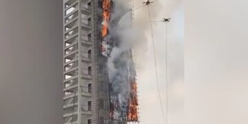 Viral Video: Video Of Extinguishing The Fire In A 10 Storey Building Went Viral On Social Media