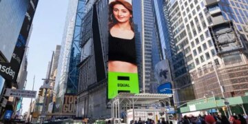 Singer Dhvani Bhanushali Features On The Times Square Billboard