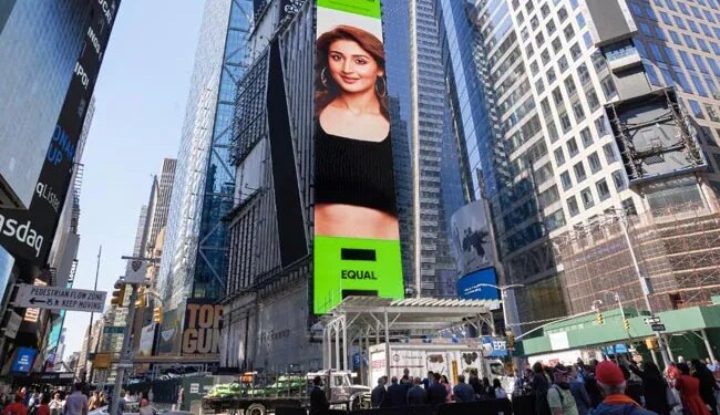 Singer Dhvani Bhanushali Features On The Times Square Billboard