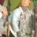 जयमाला के समय दूल्हे के साथ कुछ ऐसा हुआ, जिसे देखने के बाद दुल्हन शरमा गई, देखें वायरल वीडियो