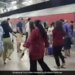 When The Train Arrived Before Time, The Passengers Started Doing Garba With Joy, The Railway Minister Said – Happy Journey! – समय से पहले पहुंची ट्रेन तो खुशी से झूम कर गरबा करने लगे यात्री, रेल मंत्री ने कहा