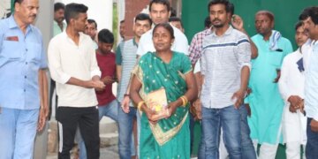 RJD Made The Woman Who Washes Clothes On The Railway Platform, The Candidate Of The Legislative Council, Everybody Discussing