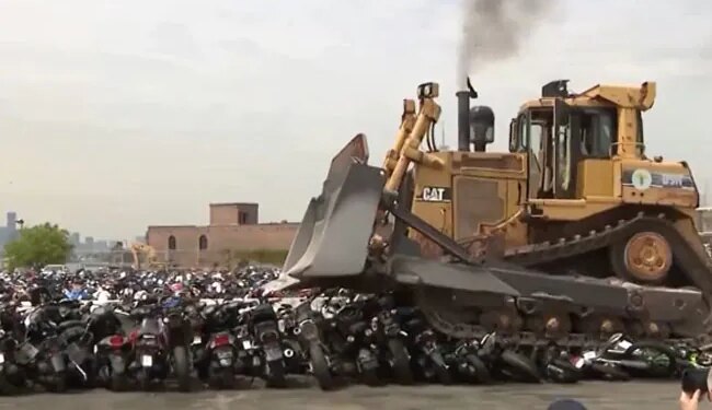 Bulldozer Shines Even In Foreign Countries 100 Bikes Were Shattered Like This Indians Gave Such Reactions