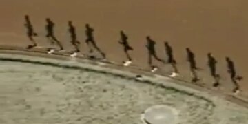 The Eyes Will Be Shocked To See The Video Of These Runners, The Shadow Looks Many Times Bigger Than The Human