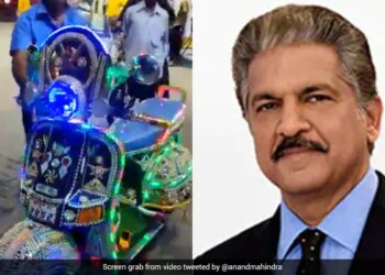 Anand Mahindra Share Video Of Dazzling Musical Scooter Says Only In India Watch Viral Video – आनंद महिंद्रा ने शेयर किया चमचमाती हुई म्यूजिकल स्कूटर का VIDEO, कहा