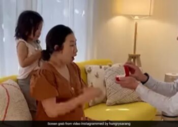 Father Gifts Ring To Mother Cute Little Girl Gets Jealous Then What Happened Next Watch Adorable Video
