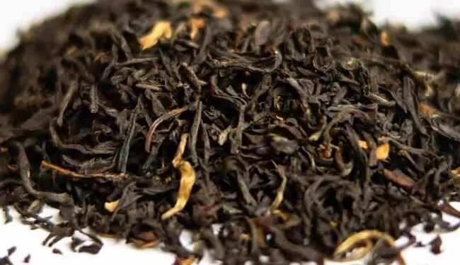 OMG! असम में इस ख़ास चाय की कीमत एक लाख रुपए प्रति किलो है, लोग हैरान हो रहे हैं