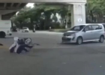 After The Accident, The Boy Got Up From The Road And Started Acting Strange. – एक्सीडेंट के बाद सड़क से उठ कर ऐसी हरकतें करने लगा युवक, लोग बोले