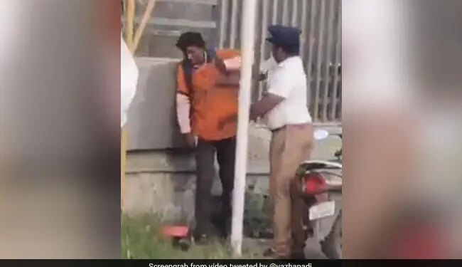 Policeman Slaps Delivery Boy, Policeman Suspended After Video Goes Viral, Watch Video