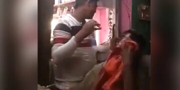 Customer Crying After Listening Salman Khan Song During Haircut In Salon Watch Viral Video
