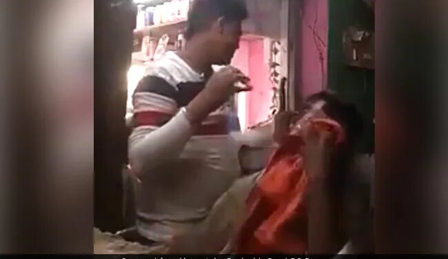Customer Crying After Listening Salman Khan Song During Haircut In Salon Watch Viral Video