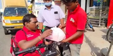 Countrys First Wheelchair Food Delivery Boy Ganesh, Who Did Not Compromise With The Situation – देश के पहले व्हीलचेयर फूड डिलीवरी ब्वॉय गणेश, जिन्होंने नहीं किया हालात से समझौता