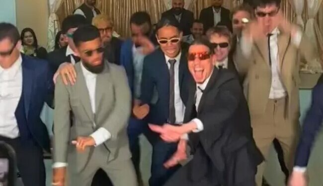 Foreign Dancers Rocked The Song Chura Ke Dil Mera, After Watching The Dance, They Would Say – This Is Amazing – विदेशी डांसरों ने चुरा के दिल मेरा गाने पर मचाया धमाल, डांस देखने के बाद कहेंगे