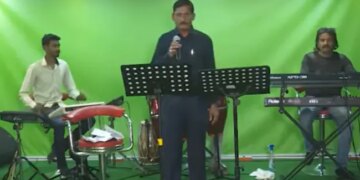 Man Singing Yeh Dosti Hum Nahi Todenge In Disembodied Voice Will Make You Laugh People Gave Funny Reactions See Viral Video – ये दोस्ती हम नहीं तोड़ेंगे…शख्स ने ऐसे गाया, सुनकर लोगों ने कहा