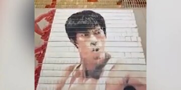 A Beautiful Picture Emerged From The Cards, A Fan Of Bruce Lee Showed Such Creativity That The World Is Shocked