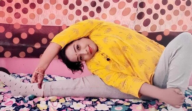 Rafia, The Countrys First Muslim Yoga Teacher, Loves Yoga Despite The Issue Of Fatwa