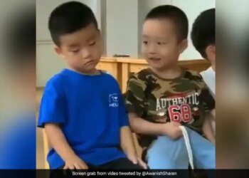 Child Started Sleeping In The Class Then The Friend Did This Internet Loves Cute Video