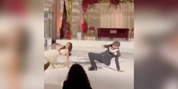 Father Tremendous Dance Moves On Nora Fatehi Song O Saki Saki At Daughter Wedding Internet Surprised To See Viral Video