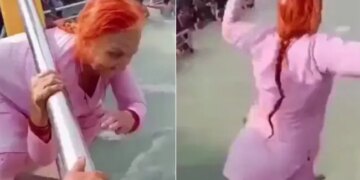 70 Year Elderly Woman Dives Into River Ganga From A Bridge In Haridwar Internet Stuns Watch Viral Video