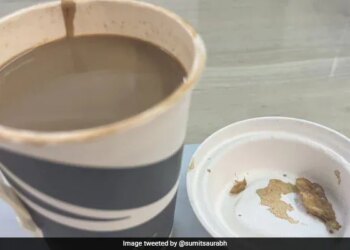 Very Shameful: This Person Found Chicken Pieces In Coffee After Ordering Coffee