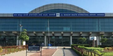 Announcement In Sanskrit At Varanasi Airport | Announcement Of Covid Protocol Will Now Be Done In Sanskrit Also At Varanasi Airport