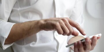 Man Puts Wrong Address While Online Food Order Father Epic Reaction Leaves Internet In Splits