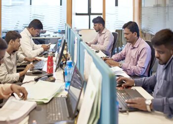 Man Asks If He Can Bring Mother For Salary Negotiation Internet Gave Funny Reactions On Viral Post