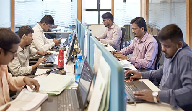 Man Asks If He Can Bring Mother For Salary Negotiation Internet Gave Funny Reactions On Viral Post