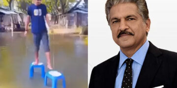 Anand Mahindra Impressed With This Man Desi Jugaad To Walk On A Waterlogged Street Watch Viral Video