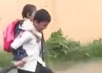 There Was Water All Around, A Brother Told The World The Meaning Of Rakshabandhan By Making His Sister Sit On His Back.