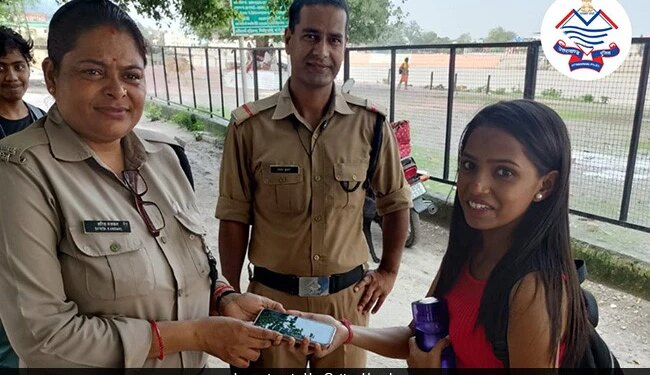 The Girl Who Came To Visit Laxman Jhula Lost Her IPhone Worth ₹65,000, Got It Back With The Help Of Police