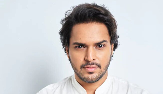 डिजिटल पढ़ाई के जरिए दुनिया को जीत रहे हैं समर्थ बजाज, लोगों के लिए प्रेरणा हैं