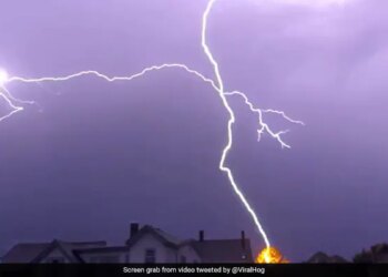 Lightning Bolt Strikes 500 Foot Away From US Family Horrifying Sight Caught On Camera