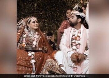 Groom Said Funny Things To Bride In Mandap After Hearing Shadi Ke Vachan Internet Angry On Pandit Ji Watch Viral Video
