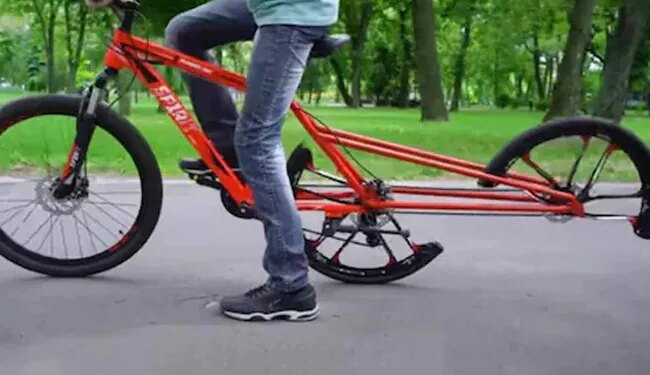 VIRAL VIDEO OF MOST BIZARRE HALF WHEEL BICYCLE CREATED BY AN ENGINEER