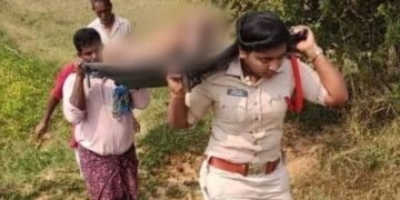 Female Policemen Carried The Dead Body Of The Orphaned Old Man On His Head For 2 Km, A Salute Is Made