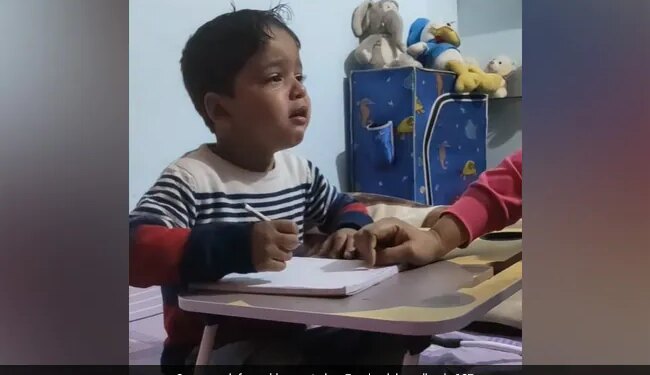 Child Crying When Mother Scolding Him For Not Studying Child Funny Conversation With Parents While Crying See Viral Video