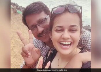 Tina Dabi And Her Husband Pradeep Gawande Enjoy Holidays On Their Beach, See Pictures