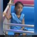 Child Sitting Alone On An Amusement Park Ride Internet Says Parenting Fail See Viral Video – पार्क में अकेले बैठकर झूला झूलते नज़र आया छोटा बच्चा, Video देख भड़के लोग, बोले