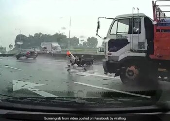 Viral Video: Man Slipped From The Bike Big Truck Coming From The Front See Video